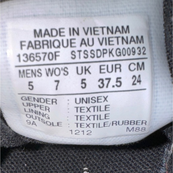 Converse - Picture 2 of 8